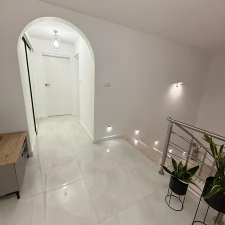 Lesny 130m2 Kabaty 公寓 *